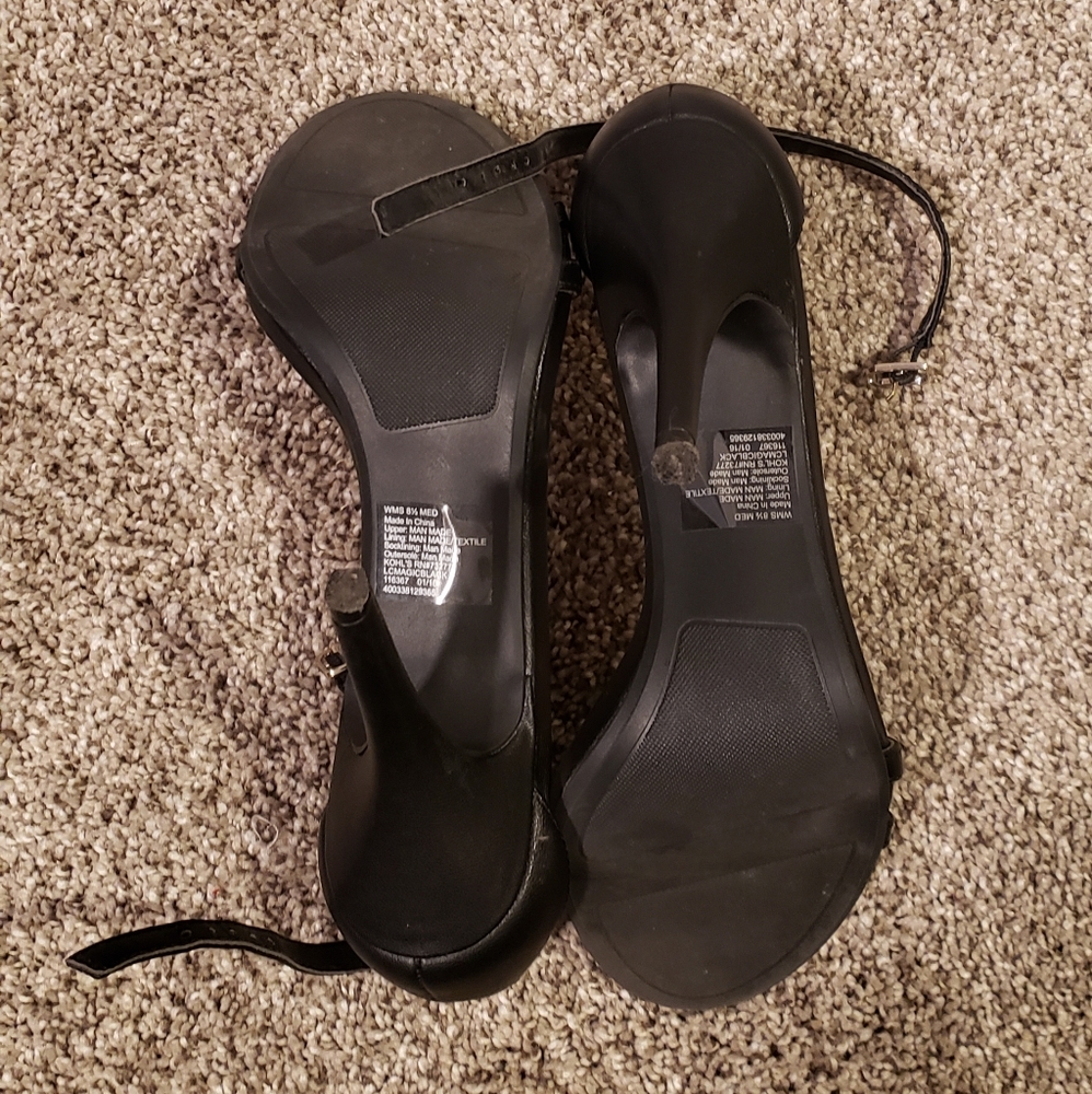 Black ankle strap heels - Picture 6 of 6